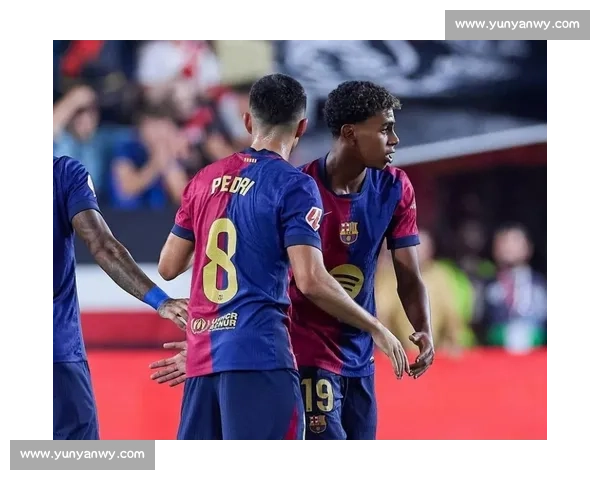 拜仁多特竞逐巴萨天才中场达维奇,红蓝军坚持回购条款