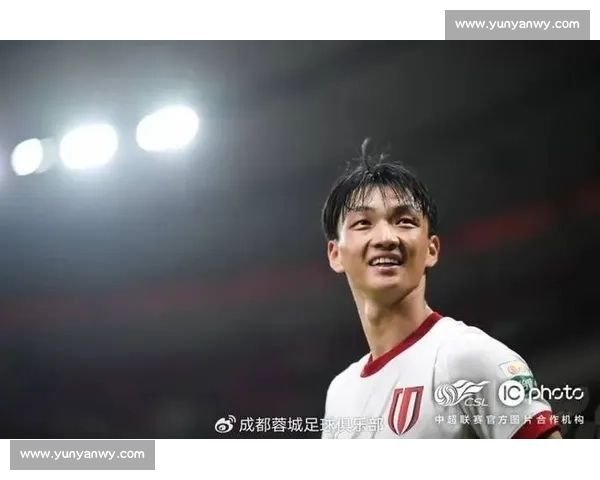 杨明洋四黄停赛缺席新鹏城战 成都蓉城中场重组迎考验