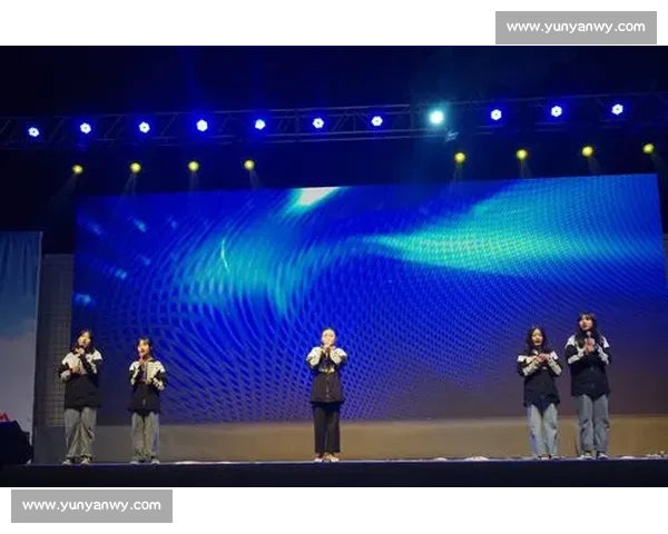 配角的舞台：平凡中的璀璨光芒